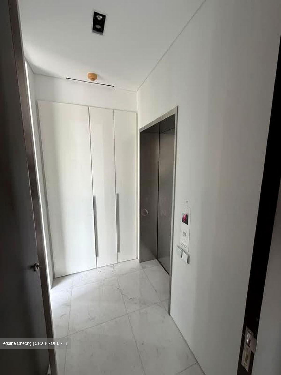 Sui Generis (D10), Condominium #566663351